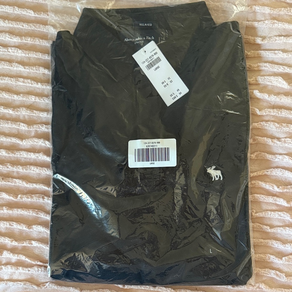 Abercrombie & Fitch Black Collared Shirt